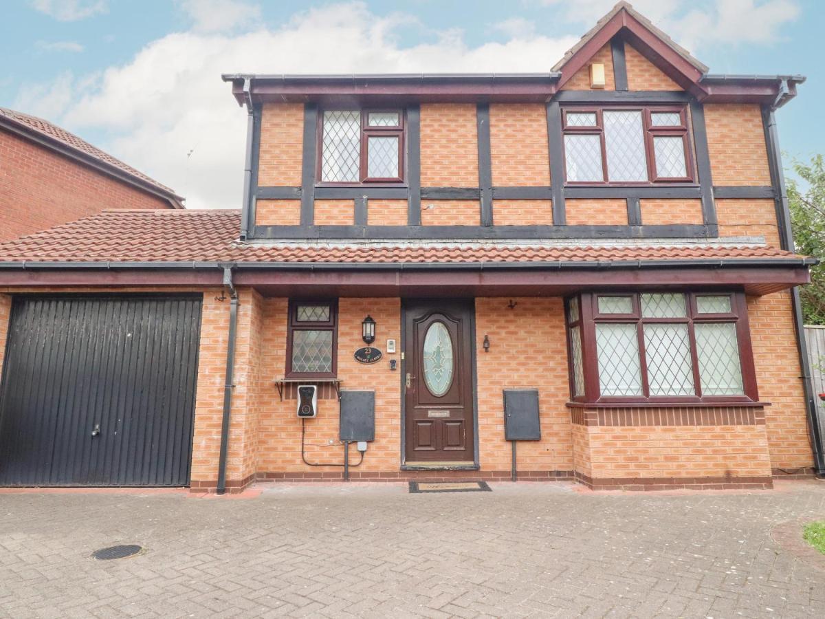 23 Wolsey Close Thornton  Экстерьер фото