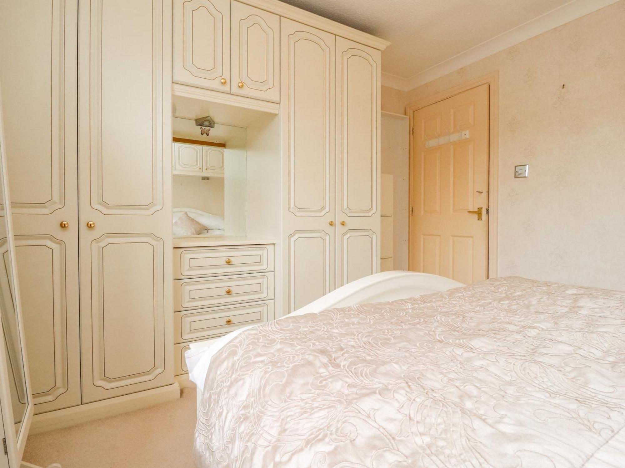 23 Wolsey Close Thornton  Экстерьер фото